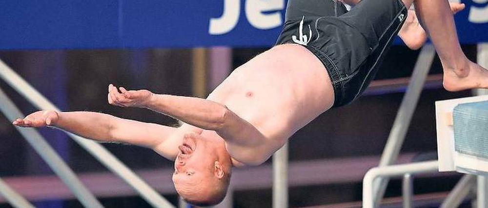 Immer auf eigenes Risiko. Ob beim Turmspringen, beim Stock Car oder bei der Wok-WM – Stefan Raab gab alles. Das Publikum honorierte diesen Einsatz. 