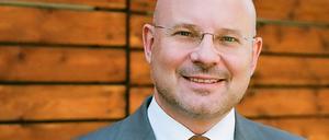 Jürgen Rüstow leitet Präventionskurse für Kinder und Eltern.