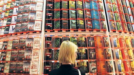 Die große Gleichzeitigkeit. Der Buchmarkt präsentiert sich auf seiner Messe bunt und optimistisch. 