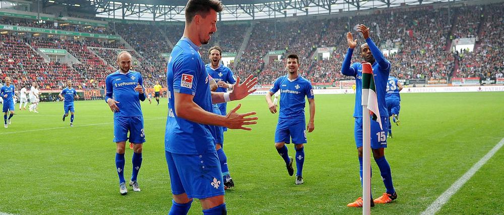 Sandro Wagner erzielte das 1:0 für den SV Darmstadt 98 - und feierte seinen Treffer in fast vergessener Art und Weise.