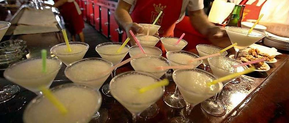 Mischgetränke müssen künftig professionell geprüft werden.