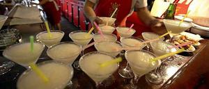 Mischgetränke müssen künftig professionell geprüft werden.