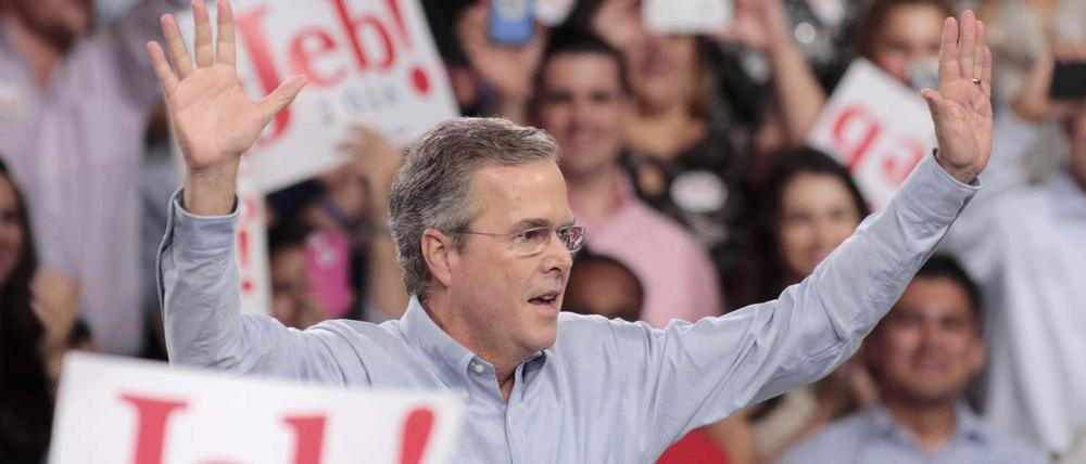 Vor seinen jubelnden Anhängern gab Jeb Bush am Montag seine Präsidentschaftskandidatur bekannt.