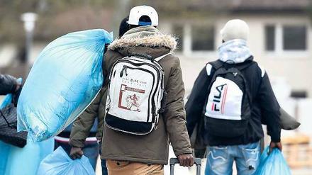 Eine Minderheit. Flüchtlinge sind trotz aktueller Unterbringungsprobleme die kleinste Einwanderungsgruppe. Darauf wies Innenminister Thomas de Maizière am Dienstag hin. 60 Prozent der Zuwanderer kommen aus der Europäischen Union.
