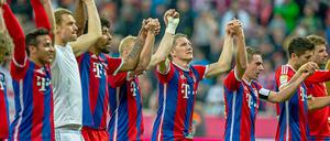 Jubel über den Sieg gegen Hertha, am Sonntag gab es dann für die Bayern noch mehr zu feiern - allerdings auf der heimischen Couch.