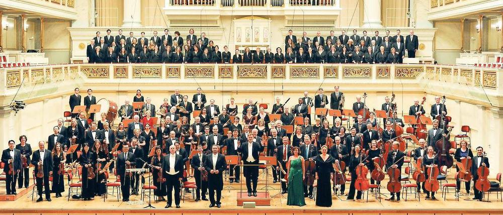 Volles Haus. Das „World Doctors Orchestra“ gibt am Sonnabend ein Benefizkonzert im Konzerthaus in Mitte. Karten sind noch da, Spenden erwünscht.