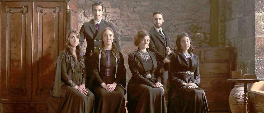 Die Gruppe "Genealogy" wird mit ihrem Song "Face the Shadow" beim ESC 2015 teilnehmen. 