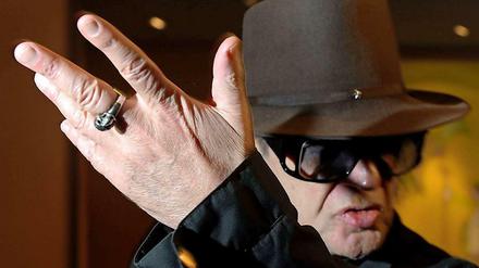 Udo Lindenberg bei der Vorstellung einer Unterrichtsbroschüre für Lehrer in Berlin und Brandenburg über das Musical "Hinterm Horizont" im Jahr 2011. 