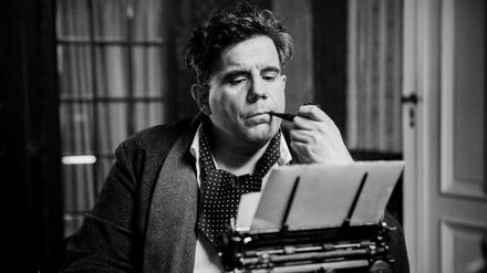Kurt Tucholsky wird im Arte-Film über die wilden Zwanziger von Bruno Cathomas dargestellt.