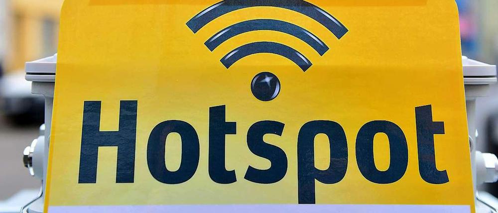 Bislang gibt es nur wenige kostenlose Hotspots in Deutschland. Die Politik will das ändern.