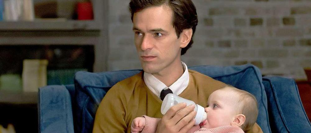 Der junge Witwer David (Romain Duris) in François Ozons "Eine neue Freundin".