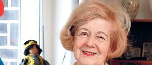 Ärztin im Einsatz. Karola Groch zu Hause – und in Pakistan. Foto: Davids/Darmer, privat