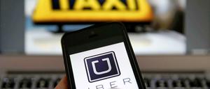 Rechts ran bitte. Ein Gericht hat den Fahrdienst Uber gestoppt.