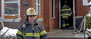 Mehr als 100 Feuerwehrmänner kämpften stundenlang gegen die Flammen.