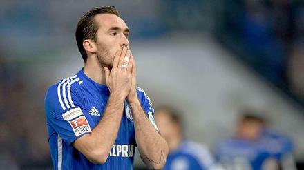 Schalke ohne Champions League? Eine grausame Vorstellung für Außenverteidiger Christian Fuchs und den FC Schalke 04.