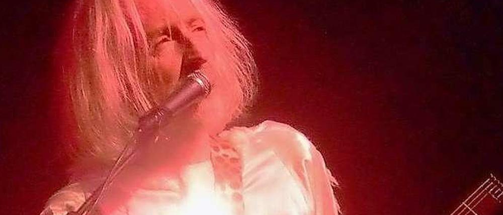 Daevid Allen 2009 bei einem Konzert auf Sizilien.