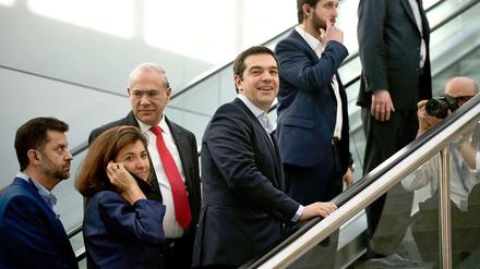 Tsipras will an die Sozialkassen ran. 