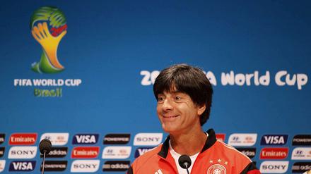 Guter Dinge: Bundestrainer Joachim Löw.
