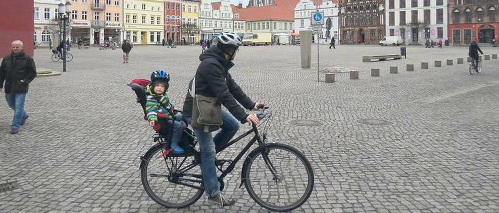 Keinen Bogen müssen Besucher um den (fast) autofreien Marktplatz von Greifswald machen. Absolut sehenswert!
