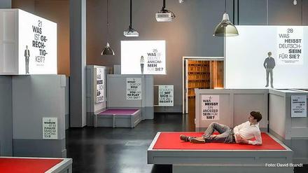 Museumsarbeit - ein Lernprozess. Die Ausstellung „Das neue Deutschland. Von Migration und Vielfalt", 2014 im Deutschen Hygiene-Museum in Dresden, hätte mehr Besucher vertragen können.