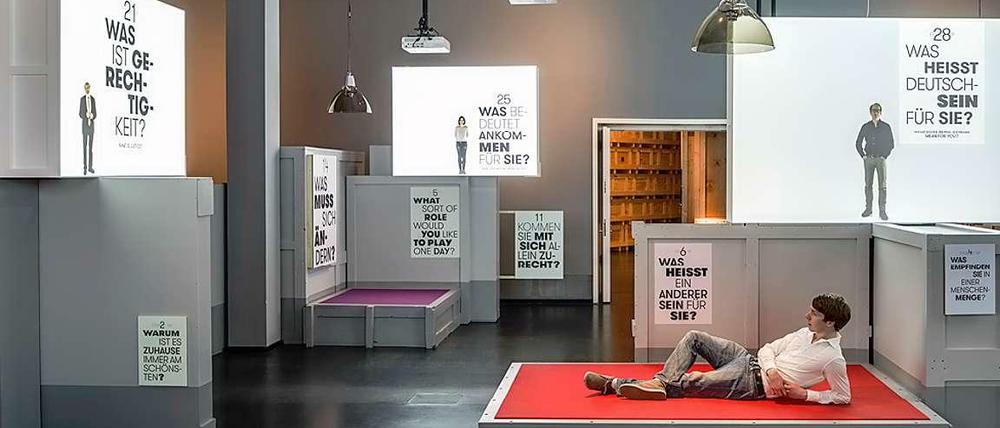 Museumsarbeit - ein Lernprozess. Die Ausstellung „Das neue Deutschland. Von Migration und Vielfalt", 2014 im Deutschen Hygiene-Museum in Dresden, hätte mehr Besucher vertragen können.