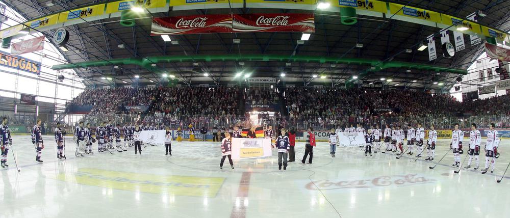 Der Wellblechpalast in Hohenschönhausen. Bis 2008 war die Halle Heimat der Eisbären Berlin.