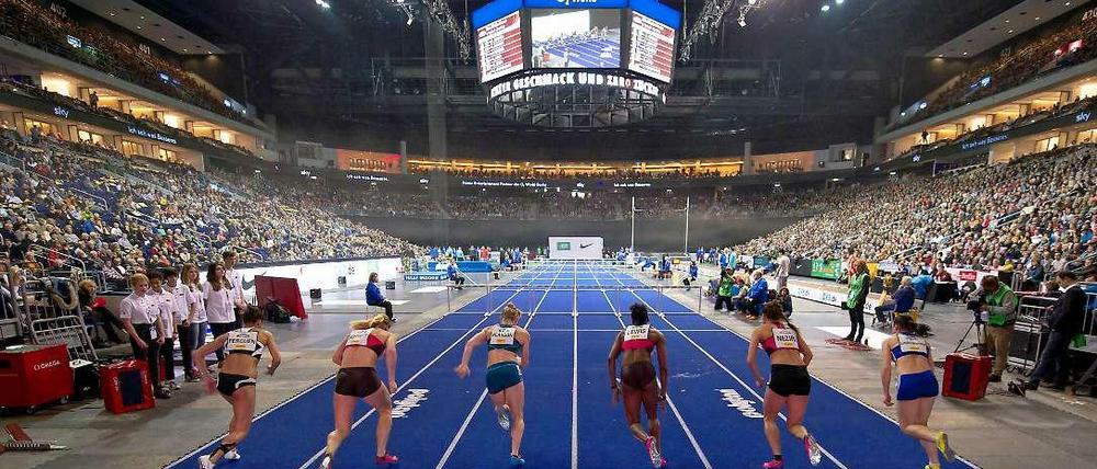 Spektakel unterm Hallendach: Das Istaf Indoor lockt mit aufwändiger Inszenierung und Weltklasse-Athleten.
