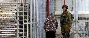 Alltag für die Menschen in Hebron: Checkpoints, Schikanen, Angst.