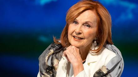 Brigitte Grothum debütierte mit 19 Jahren am Tempelhofer Zimmertheater und stand ein Jahr später im Schlosspark Theater in Jean Anouilhs „Der Herr Ornifle“ zum ersten Mal auf einer großen Bühne