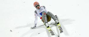 Severin Freund muss im zweiten Durchgang bei 143 Metern notlanden.