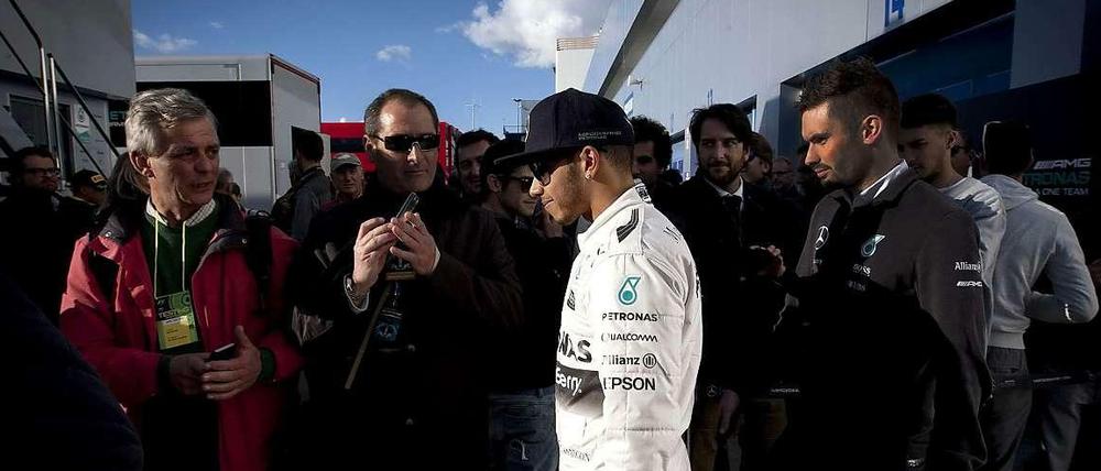 Vorzeitiger Abgang: Nach nur elf Runden und weniger als zwei Stunden war für Lewis Hamilton bereits Schluss.