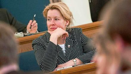 Bildungsstadträtin und designierte Bezirksbürgermeisterin von Neukölln Franziska Giffey in der Bezirksverordnetenversammlung.