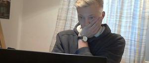 Was macht ihr hier eigentlich? Unser Autor wundert sich über digitale Liebesbekundungen.