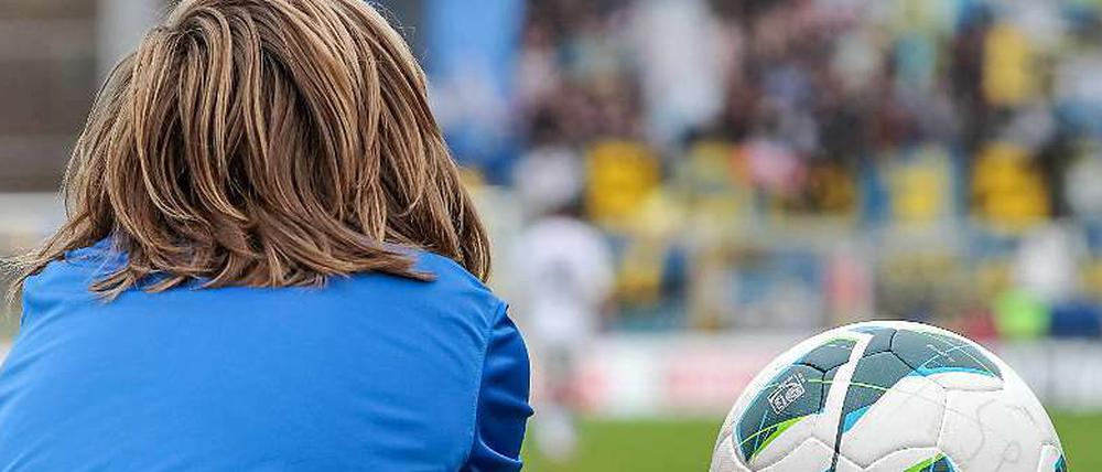 Balljungen haben es nicht immer leicht.