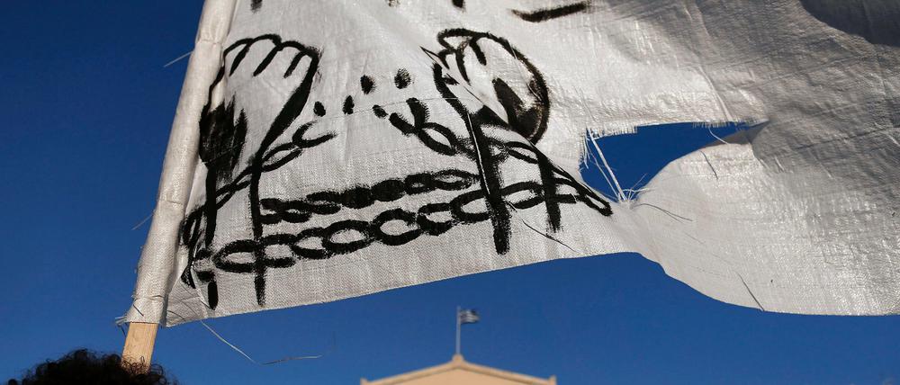 Gesprengte Ketten: Wer kontrolliert die Troika? 