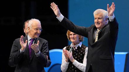 Der Ehrenvorsitzende Edmund Stoiber und CSU-Chef Horst Seehofer.