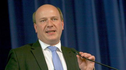 Kai Wegner auf einer Veranstaltung zum Thema Nachhaltigkeit.