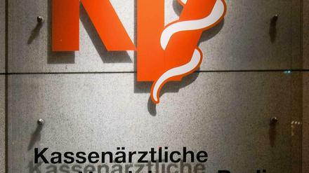 Der Kassenärztlichen Vereinigung Berlin gehören fast 9000 Mediziner und Therapeuten an. Sie verhandelt mit Senat und Versicherungen über die Praxen der Stadt.