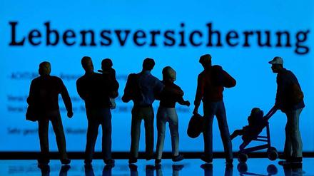 Vergeblich geklagt. Im Kampf um eine höhere Überschussbeteiligung beim Ablauf ihrer Police haben Versicherte eine weitreichende juristische Niederlage erlitten.