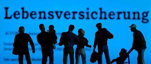 Vergeblich geklagt. Im Kampf um eine höhere Überschussbeteiligung beim Ablauf ihrer Police haben Versicherte eine weitreichende juristische Niederlage erlitten.