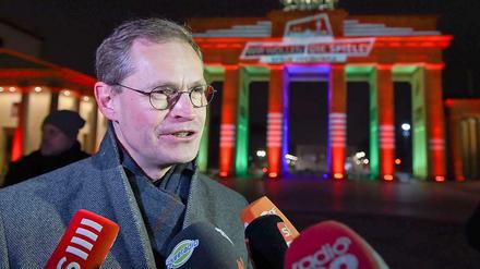 Nur ein Grußwort gibt es vom Regierenden für die Bürger, an der Diskussion nimmt er nicht teil.