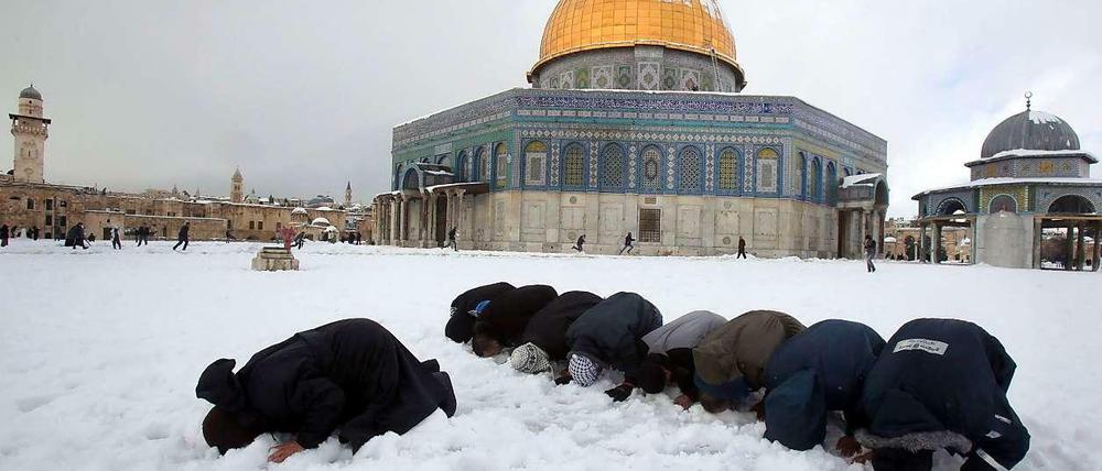 Jerusalem im Schnee - sieht leider nur friedlich aus.