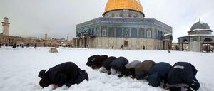 Jerusalem im Schnee - sieht leider nur friedlich aus.
