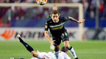 Auch mit dem Kopf klappte es nicht. Gladbachs Fabian Johnson.