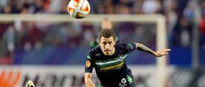 Auch mit dem Kopf klappte es nicht. Gladbachs Fabian Johnson.