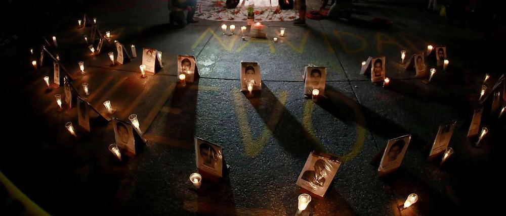 In Mexiko wird nun im Zusammenhang mit den verschleppten Studenten auch gegen deutsche Waffenlieferungen protestiert.
