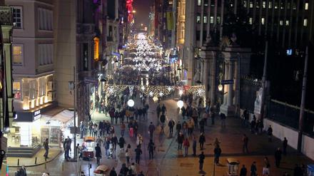 Weihnachtsschmuck in Istanbul.