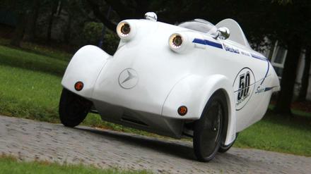 Autoklassiker für Elektroradler: Der Veloschmitt ist dem Messerschmitt Kabinenroller nachempfunden, unter der Kunststoffkarosserie steckt ein Pedelec-Antrieb.
