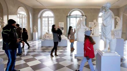 Zu Gast bei Luise. Der Neue Flügel im Schloss Charlottenburg kann wieder besichtigt werden.