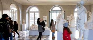 Zu Gast bei Luise. Der Neue Flügel im Schloss Charlottenburg kann wieder besichtigt werden.